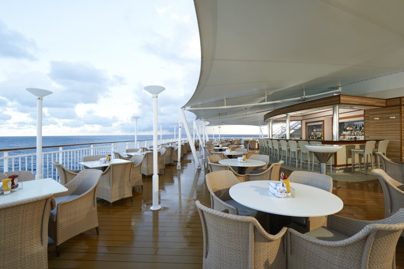 MyCruise Norwegian-Cruise-Line Gem Offentlige-arealer Barer-lounger-atrium6